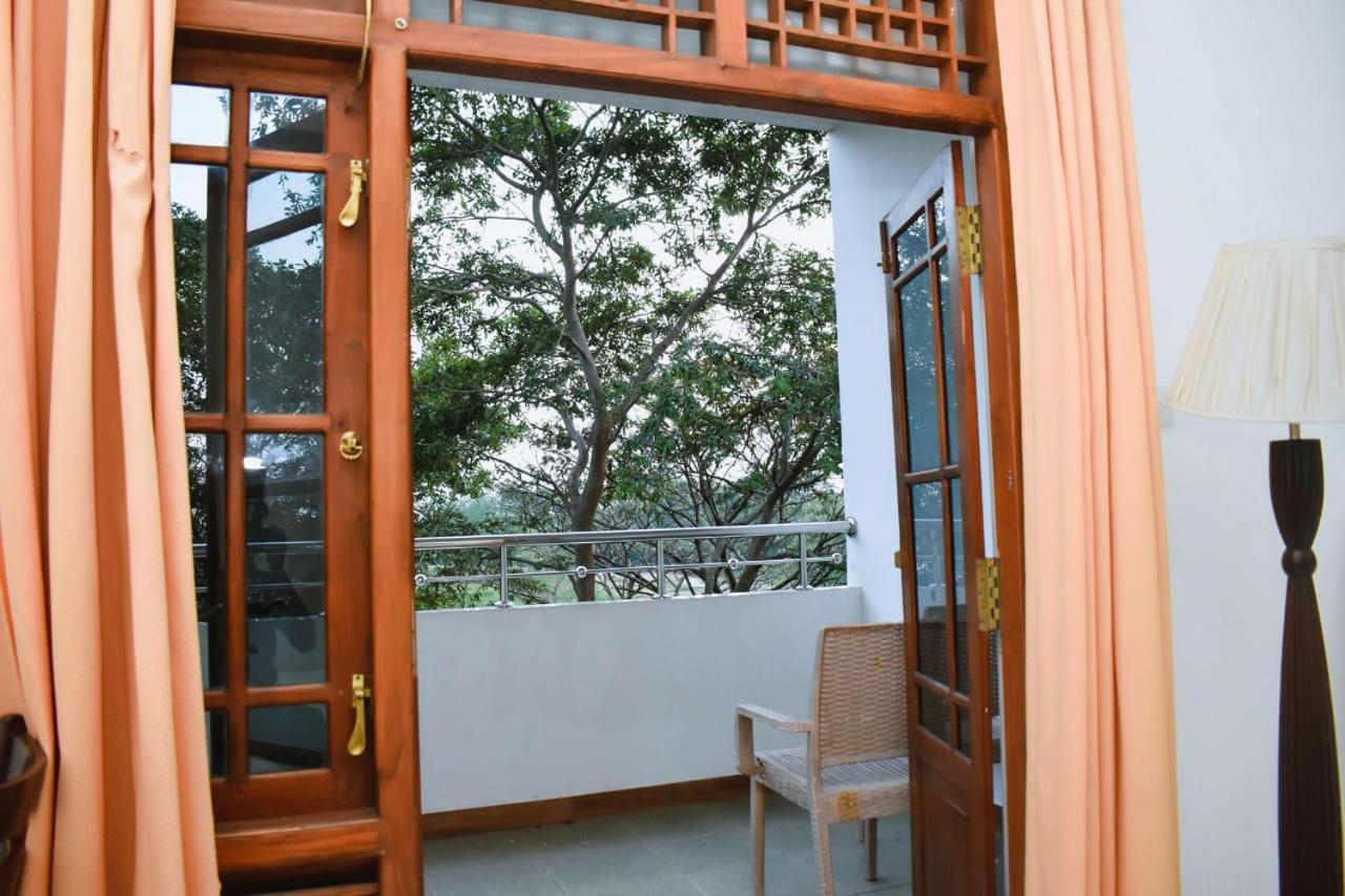 Hotel Sobana Udawalawe Exterior foto