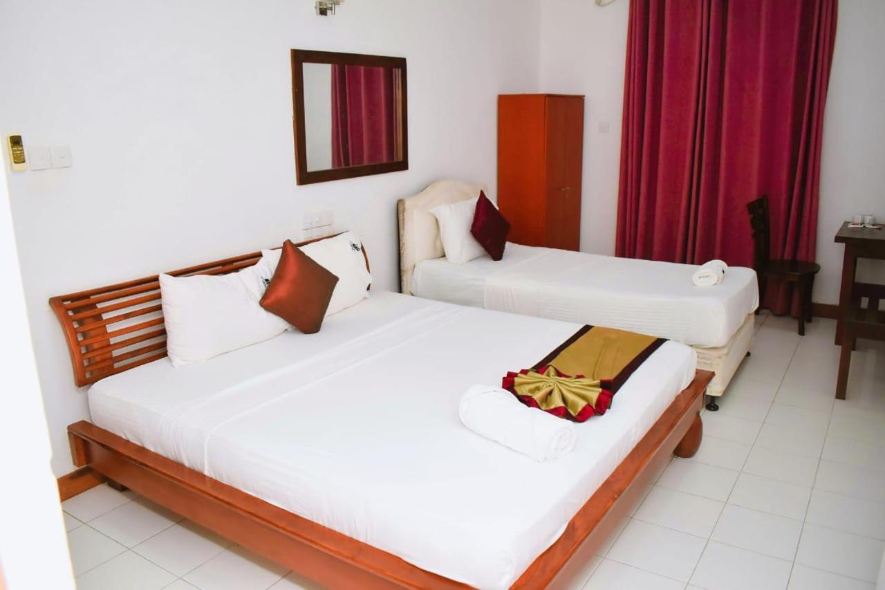 Hotel Sobana Udawalawe Exterior foto